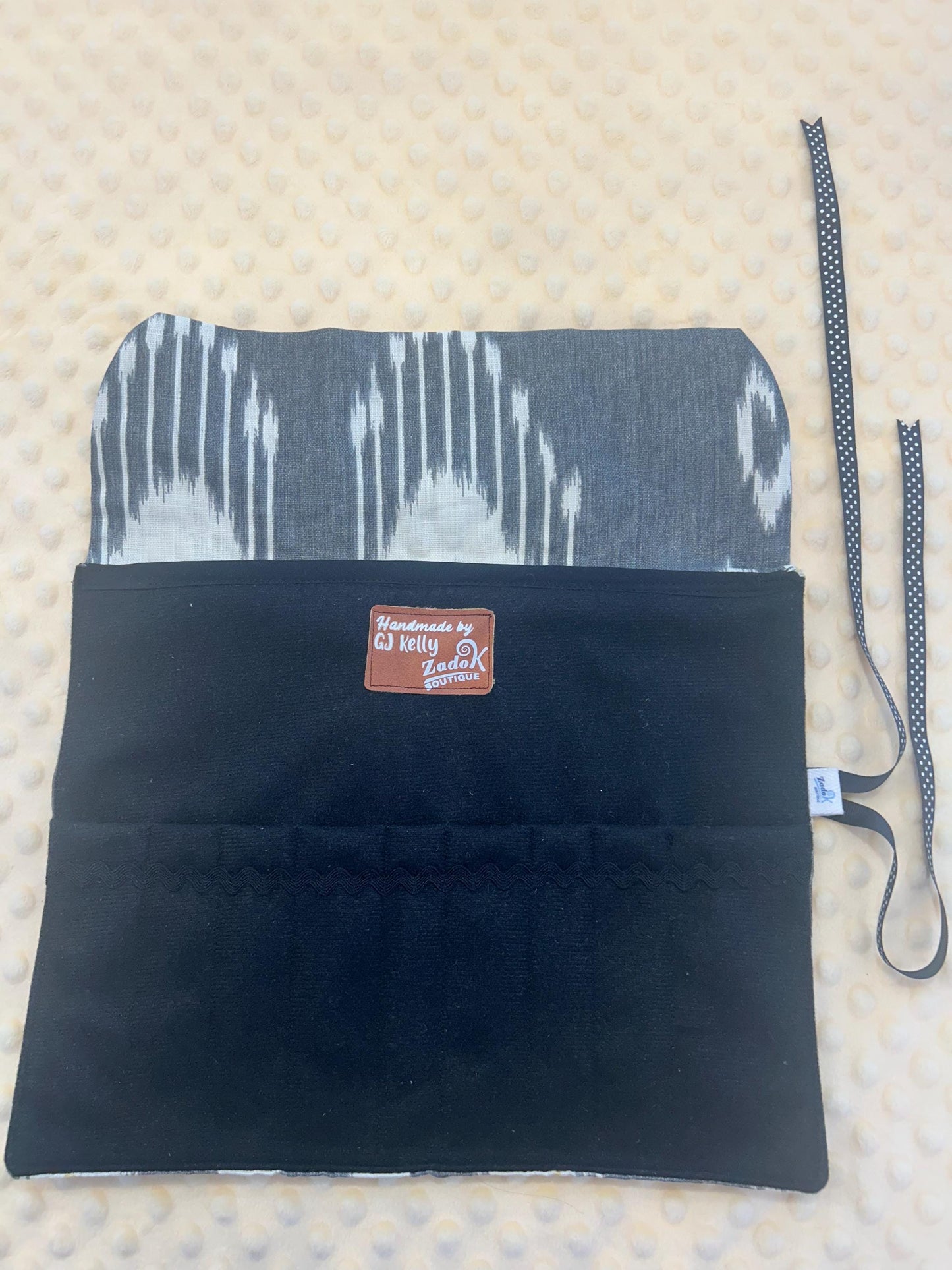 Geometric Makeup Brush Roll-Up Pouch: Gray-Yellow Fabric, Open-Flat Design