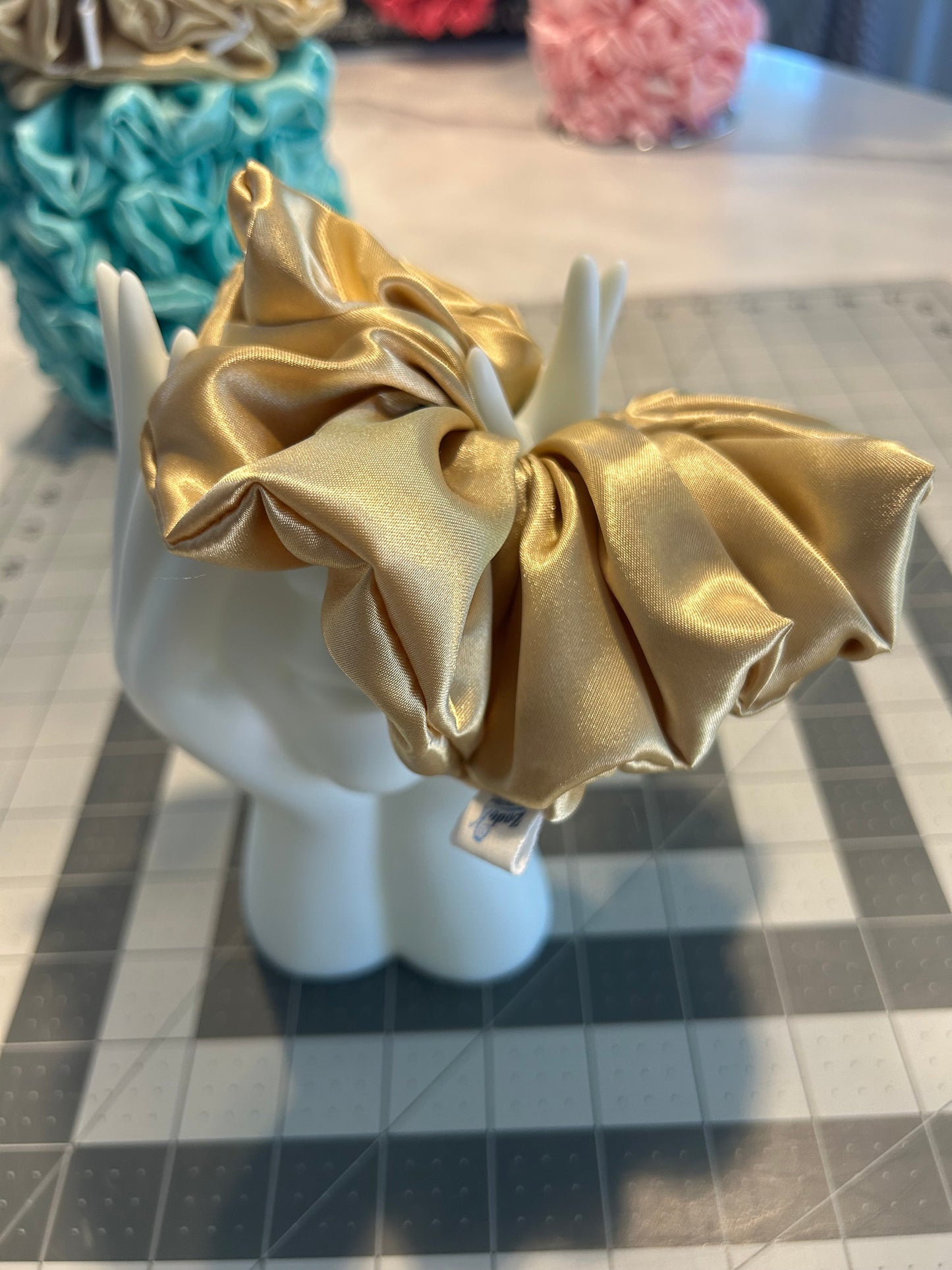 Scrunchie Satin XXL - Soft Hair Tie - Handmade in Canada