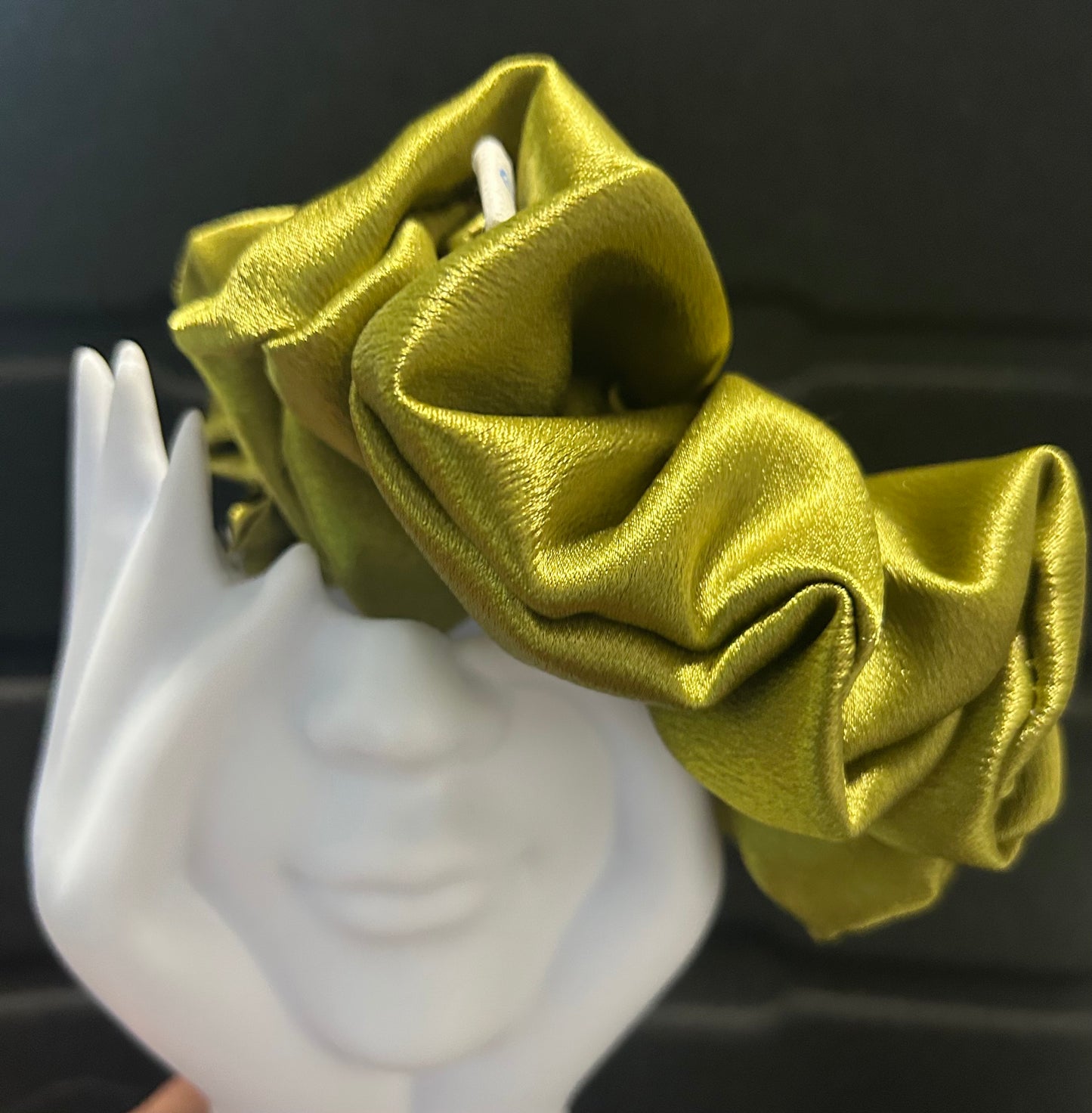 Scrunchie Satin XXL - Soft Hair Tie - Handmade in Canada