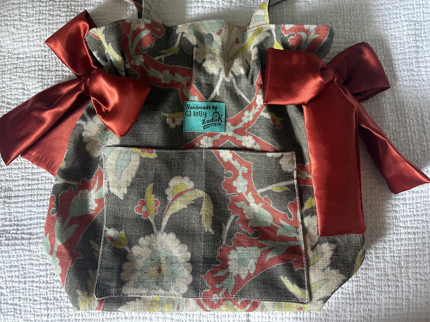 Drawstring Tote Bag with Pockets & Bows: Large Shoulder Bag for Laptop