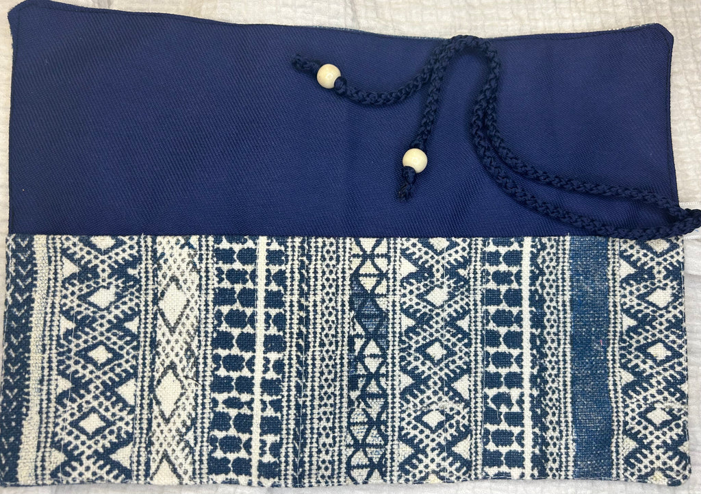 HAKAN Makeup Brush Roll