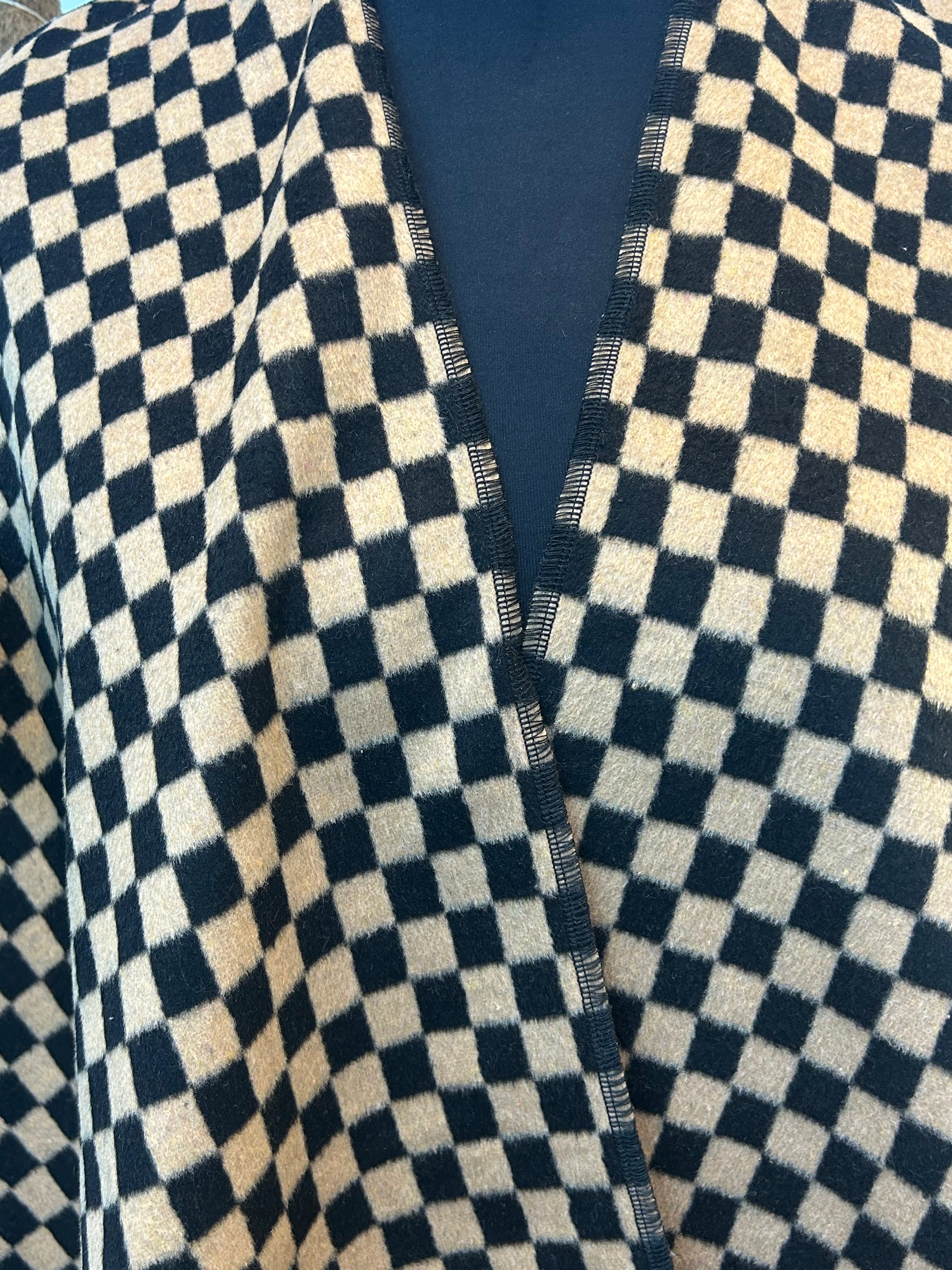 Poncho - Cream & Black Checkered | Wool-Blend