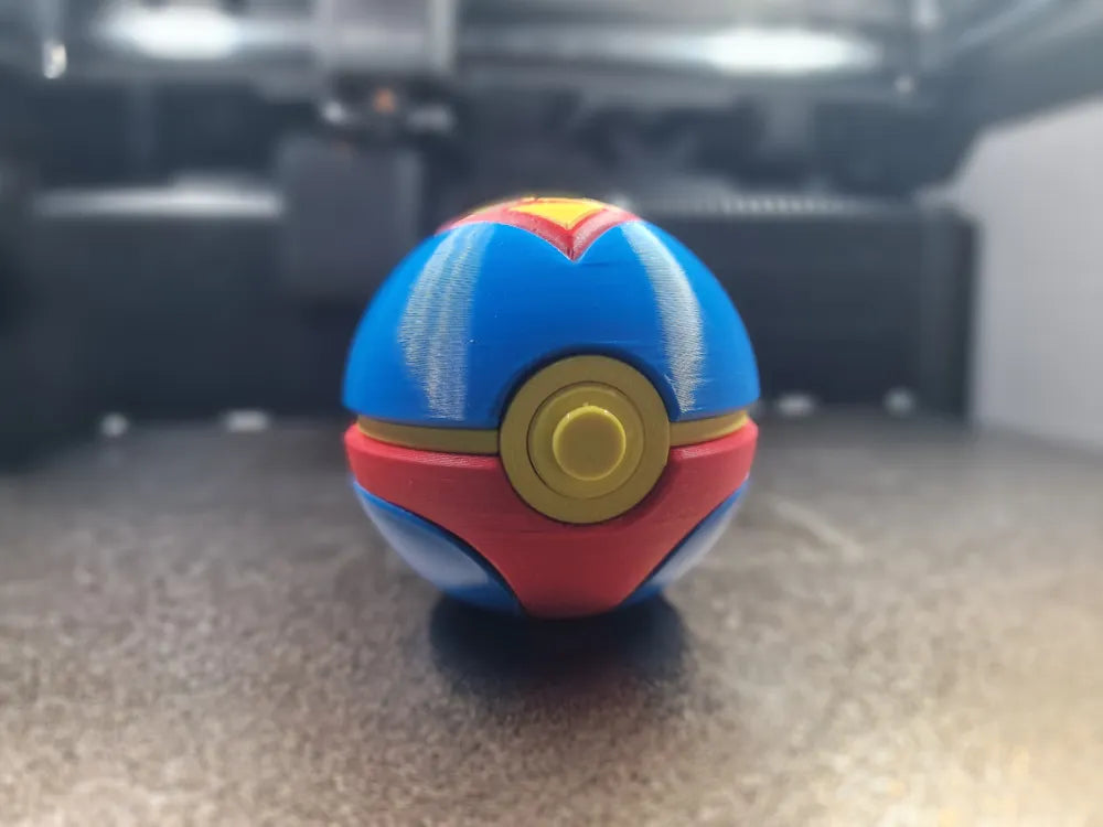 Pokeball: Superman