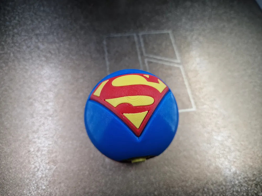 Pokeball: Superman