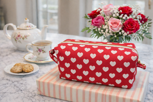 Valentine | Hearts Boxy Makeup Bag – Medium