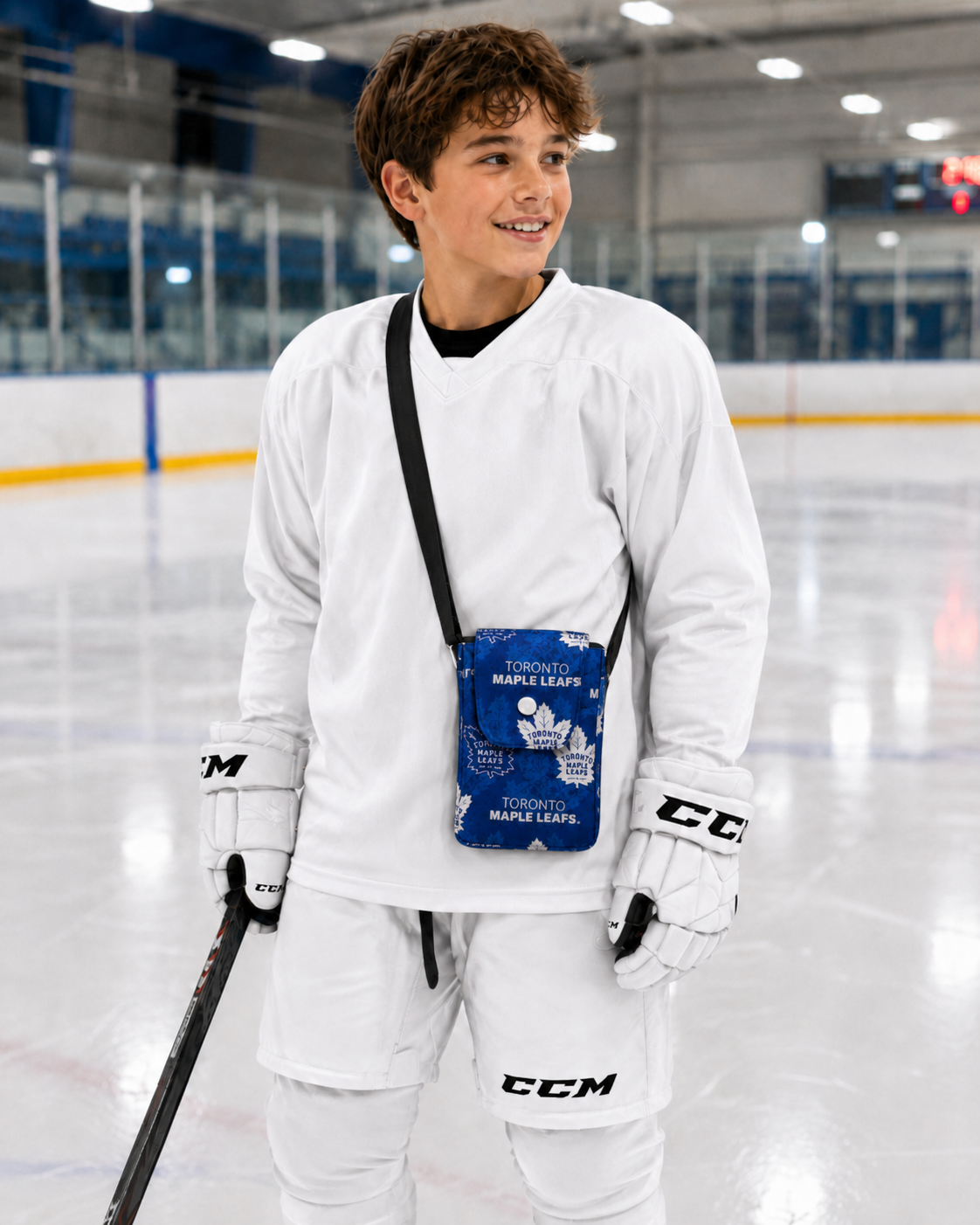 Toronto Maple Leafs Crossbody bag with 7 pockets