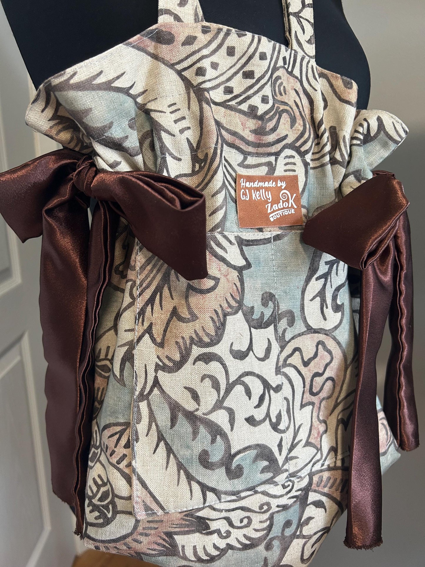 Drawstring Tote Bag with Pockets & Bows: Large Shoulder Bag for Laptop